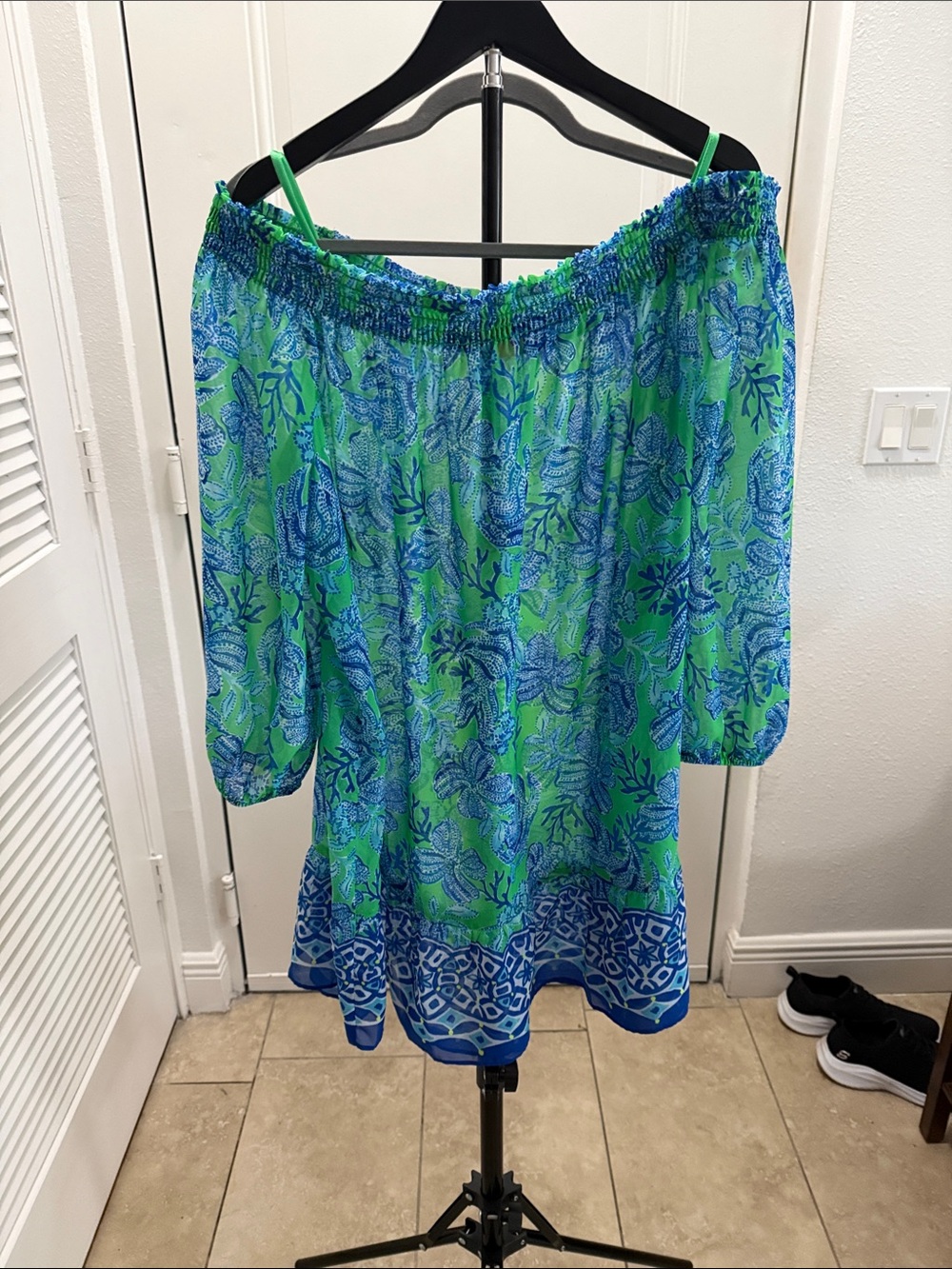 Lilly Pulitzer beach cover up off the shoulders in Blue and Green Printed